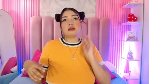 ArianaRougee online show from 05/22/26, 11:27