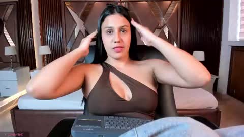 arianarouse  online show from 07/01/26, 07:13
