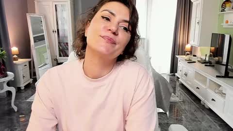 Ana online show from 05/13/26, 10:56