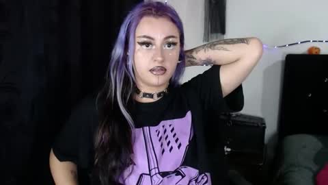 Snapshot of arianauwu666 chatting on 11/06/25, 08:21 help me 100 hands up my OF is Free online show from 11/06/25, 08:21