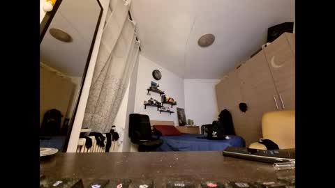 Banana online show from 02/08/25, 06:33