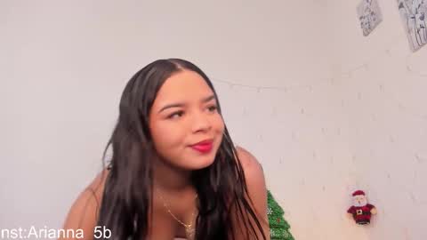 Snapshot of arianna_5 chatting on 12/16/25, 04:12 Ari 3 online show from 12/16/25, 04:12