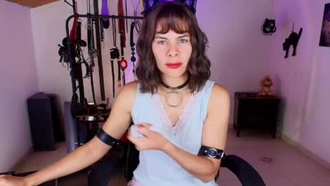 arianna_connorr online show from 05/12/26, 01:19