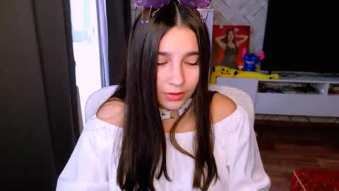 Snapshot of arianna_grend chatting on 11/05/25, 09:20 Arianna online show from 11/05/25, 09:20