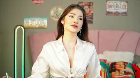 arianna_moonx online show from 05/16/26, 07:45