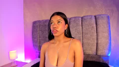 arianna_roxe_ online show from 06/16/26, 09:23