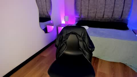 arianna_roxe_ online show from 07/05/26, 04:19