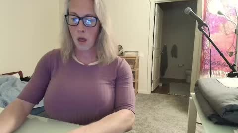 Arianna Sinz online show from 09/11/25, 06:02