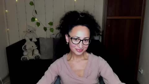 Arianna online show from 12/17/24, 01:05