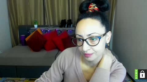 Arianna online show from 01/06/25, 06:25