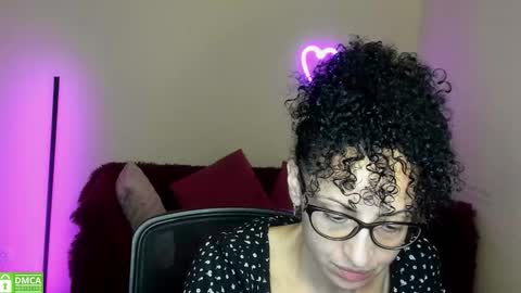 Snapshot of arianna_tifany chatting on 09/16/25, 05:36 Arianna online show from 09/16/25, 05:36