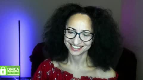 Snapshot of arianna_tifany chatting on 10/21/25, 05:35 Arianna online show from 10/21/25, 05:35