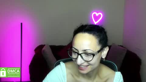 Snapshot of arianna_tifany chatting on 10/29/25, 06:53 Arianna online show from 10/29/25, 06:53