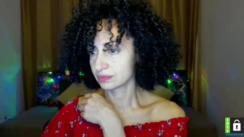 Snapshot of arianna_tifany chatting on 11/30/25, 06:23 Arianna online show from 11/30/25, 06:23