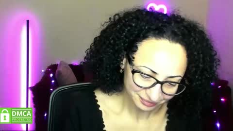 Snapshot of arianna_tifany chatting on 12/13/25, 07:53 Arianna online show from 12/13/25, 07:53