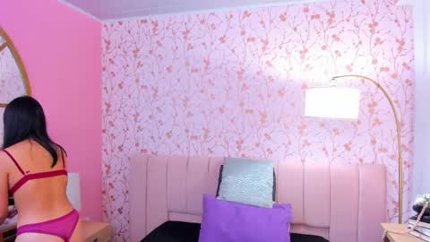 Arianna online show from 10/23/25, 12:04