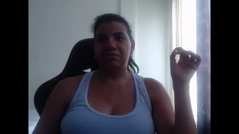 ariannaloovel online show from 10/27/25, 05:06