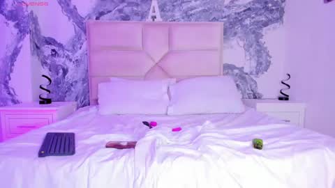 AriannaROux online show from 12/18/24, 04:31