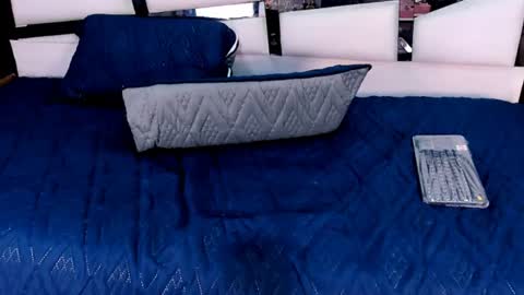 ariannarussell1 online show from 06/12/26, 03:44