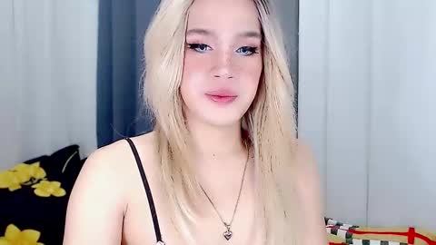 ARIANNE CUMS  online show from 03/01/25, 08:23