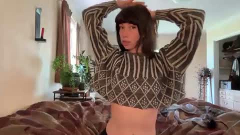 Snapshot of ariarose_xx chatting on 06/16/26, 08:00 Aria online show from 06/16/26, 08:00
