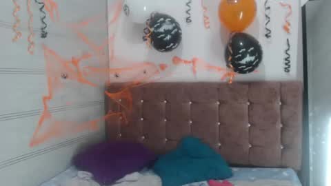 ariasmithog online show from 10/08/25, 02:14