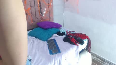 ariasmithog online show from 10/14/25, 01:56