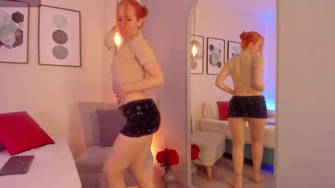 Snapshot of ariavelvet_ chatting on 03/08/26, 03:10 Aria online show from 03/08/26, 03:10
