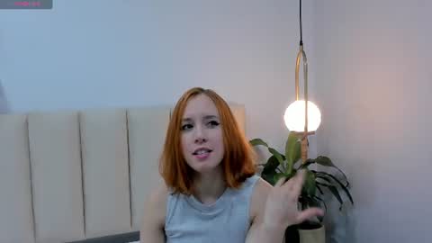 Snapshot of ariavelvet_ chatting on 06/11/26, 03:15 Aria online show from 06/11/26, 03:15