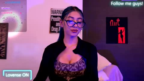 Aria  online show from 09/18/25, 07:05