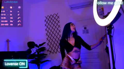 Aria  online show from 10/03/25, 07:55