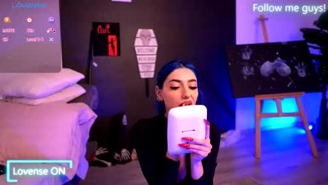 Aria  online show from 10/26/25, 10:58