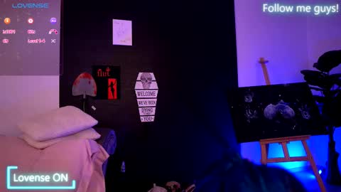 Aria  online show from 10/28/25, 09:50