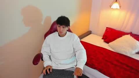 Ari and Aiden online show from 06/11/26, 11:52