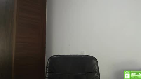Ari Bunnie  online show from 06/09/26, 06:03