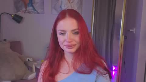 Snapshot of ariel_aerial chatting on 10/07/25, 09:45 ariel_aerial online show from 10/07/25, 09:45