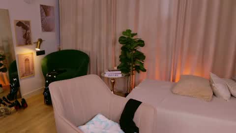 Ari online show from 06/22/26, 05:37