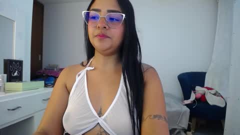 daniella online show from 09/11/25, 02:00