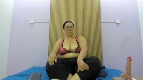 ariela__ online show from 12/30/24, 08:47