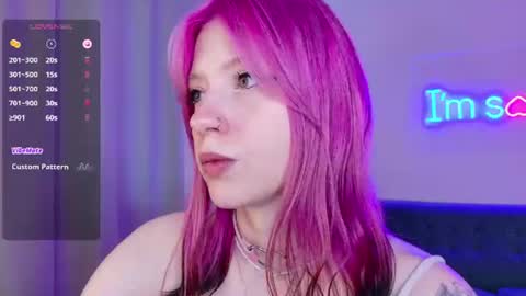 Ariel online show from 06/11/26, 01:53