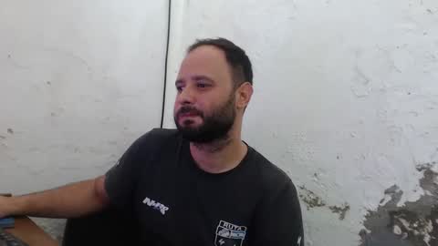 Snapshot of arield85 chatting on 01/23/25, 03:32 Ariel online show from 01/23/25, 03:32