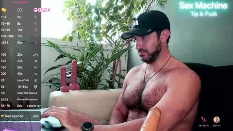 Ariel online show from 05/13/26, 01:19