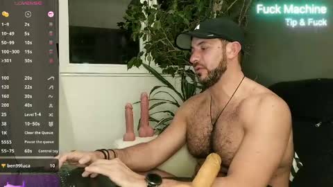 Ariel online show from 05/20/26, 04:07