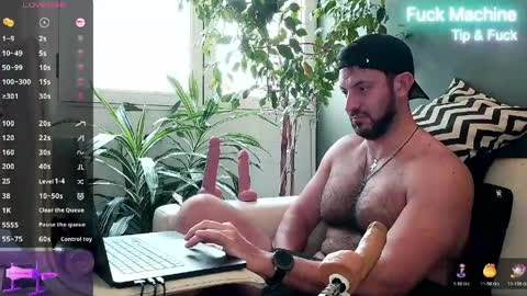 Ariel online show from 06/03/26, 02:55