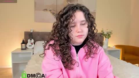 Ariella GTM3  Tue Wed Thu Fri Sat  0400 am-1030pm online show from 10/05/25, 01:04