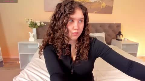 Ariella GTM3  Tue Wed Thu Fri Sat  0400 am-1030pm online show from 06/11/26, 01:05