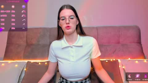 Ariella online show from 12/22/24, 03:44