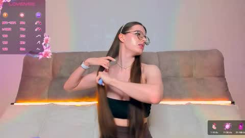 Snapshot of ariellateska chatting on 11/04/25, 04:22 Ariella online show from 11/04/25, 04:22