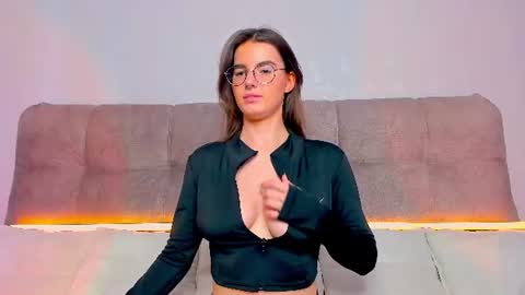 Ariella online show from 06/10/26, 03:18