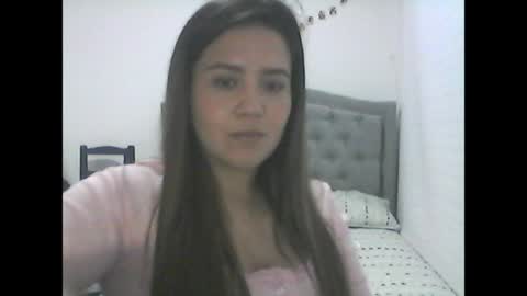 Ariel Rose online show from 06/08/26, 01:28